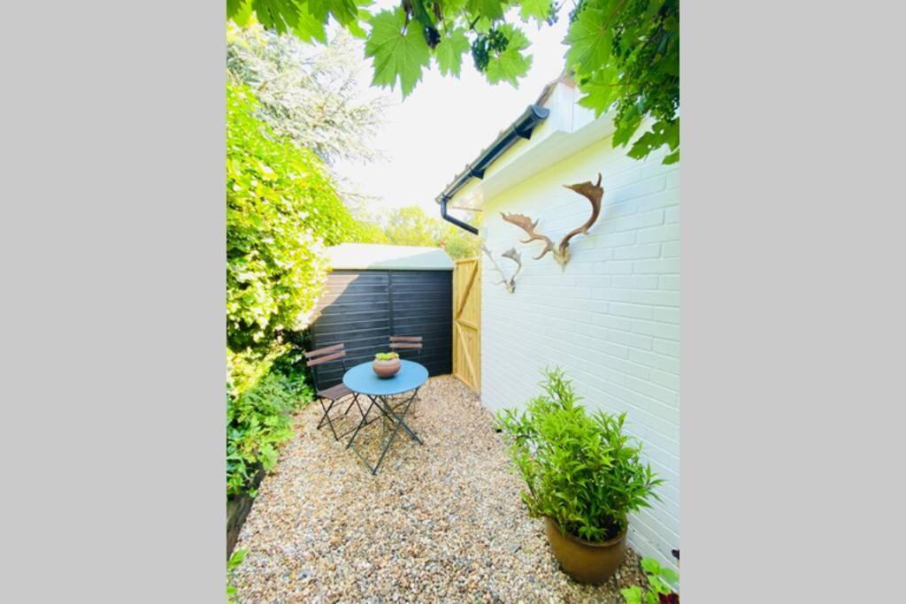 The Yellow Door Whitstable - Peaceful Retreat Close To Beach Exterior foto